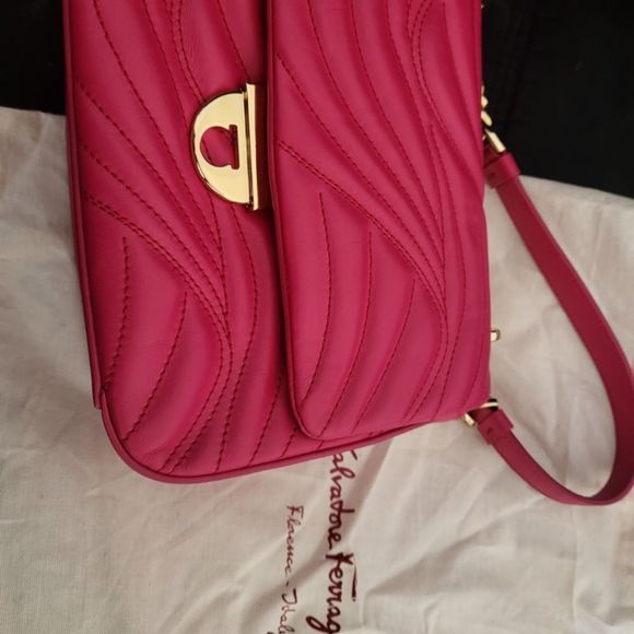 Salvatore Ferragamo Lexi Shoulder bag - Picture 3 of 8